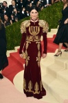 設計師Tabitha Simmons身穿Dolce & Gabbana（法新社）