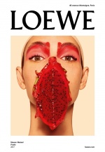 LOEWE 2018春夏女裝系列廣告