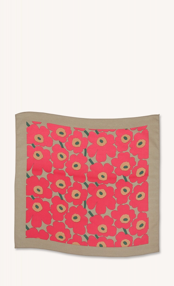 Marimekko印花方巾（品牌提供）