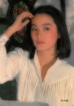 當年「校花級學生照」引爆日本討論潮！50張照片看盡「林青霞」清純嬌豔各種美！
