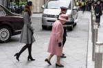 凱特王妃與女王首次單獨跑行程！孫媳婦「這動作」被皇粉讚爆...