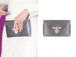 凱特王妃的銀色手拿包以蜜蜂的鑽飾點綴，來自Wilbur & Gussie。（歐新社、品牌官網）