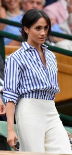 梅根王妃去年在觀戰溫布頓網球賽時穿著的白色寬褲是造成「梅根效應」的熱門單品之一（路透）