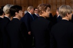 韓團《EXO》出席青瓦台晚宴！成員燦烈竟與川普「撞」髮色...