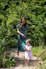 一張照片讓粉絲超心疼！凱特王妃被拍到近乎「骨瘦如柴」照...