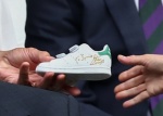 皇室鐵粉都在猜！溫網悄送「寶寶鞋」給凱特王妃的老先生是誰？