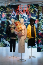 H&M首個大中華區設計師聯名系列9月登場！超浮誇功夫裝裡「臥虎藏龍」