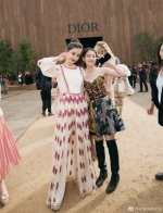 巴黎時裝週》Angelababy逆齡美貌驚艷全場！Dior春夏大秀一線女神全到齊