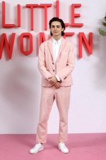 一點也不「娘」！LV、Dior兩大時裝龍頭男裝當季最瘋粉紅色