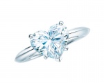 Tiffany 鉑金心形鑽石戒指，價格店洽。