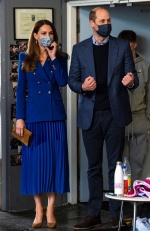 凱特王妃再穿「皇室藍」驚豔外媒！一看才台幣兩千元被讚爆