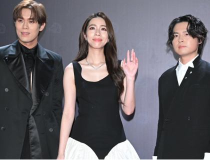 金馬62》告五人犬青用黑白禮服勾勒火辣身材！現場開起演唱會超有誠意