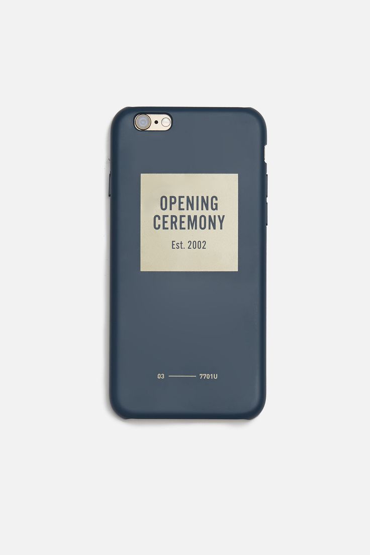 11+ For OPENING CEREMONY 簡約撞色保護殼，40美金。（圖片擷取自OPENING CEREMONY）