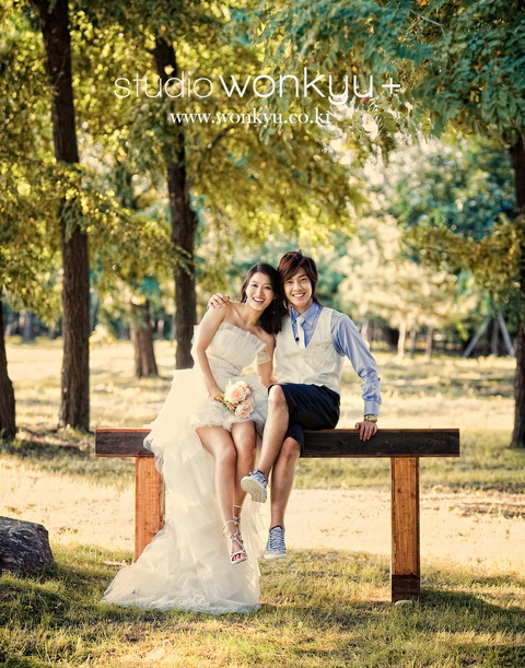 男人的荷包要瘦成皮包骨了!正宗韓式婚紗來台灣報到