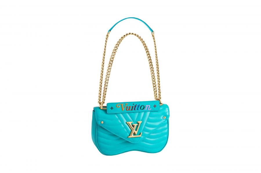 Louis Vuitton New Wave鏈袋包，NT76,500元。   