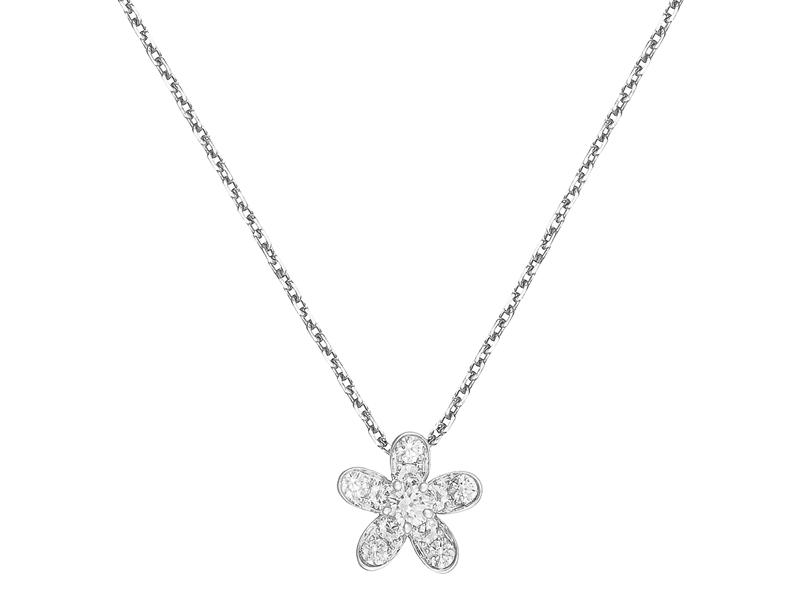 Van Cleef & Arpels Socrate 白K金、鑽石項鍊，NT146,000元。
