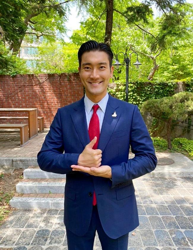 始源希望這一點點的加油與感謝，能讓醫護感受到。（翻攝自siwonchoi IG）