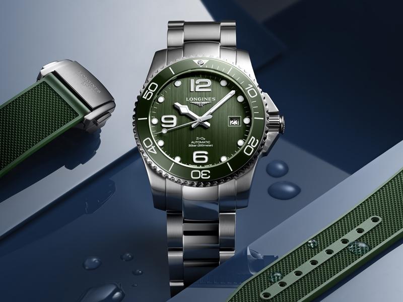 Longines 浪琴表 HydroConquest 深海征服者系列腕錶直營店專屬軍綠色款式，自動上鍊機芯、不鏽鋼錶殼、時分秒日期窗顯示、錶徑 41mm、防水深度 300 米，NTD77,800。