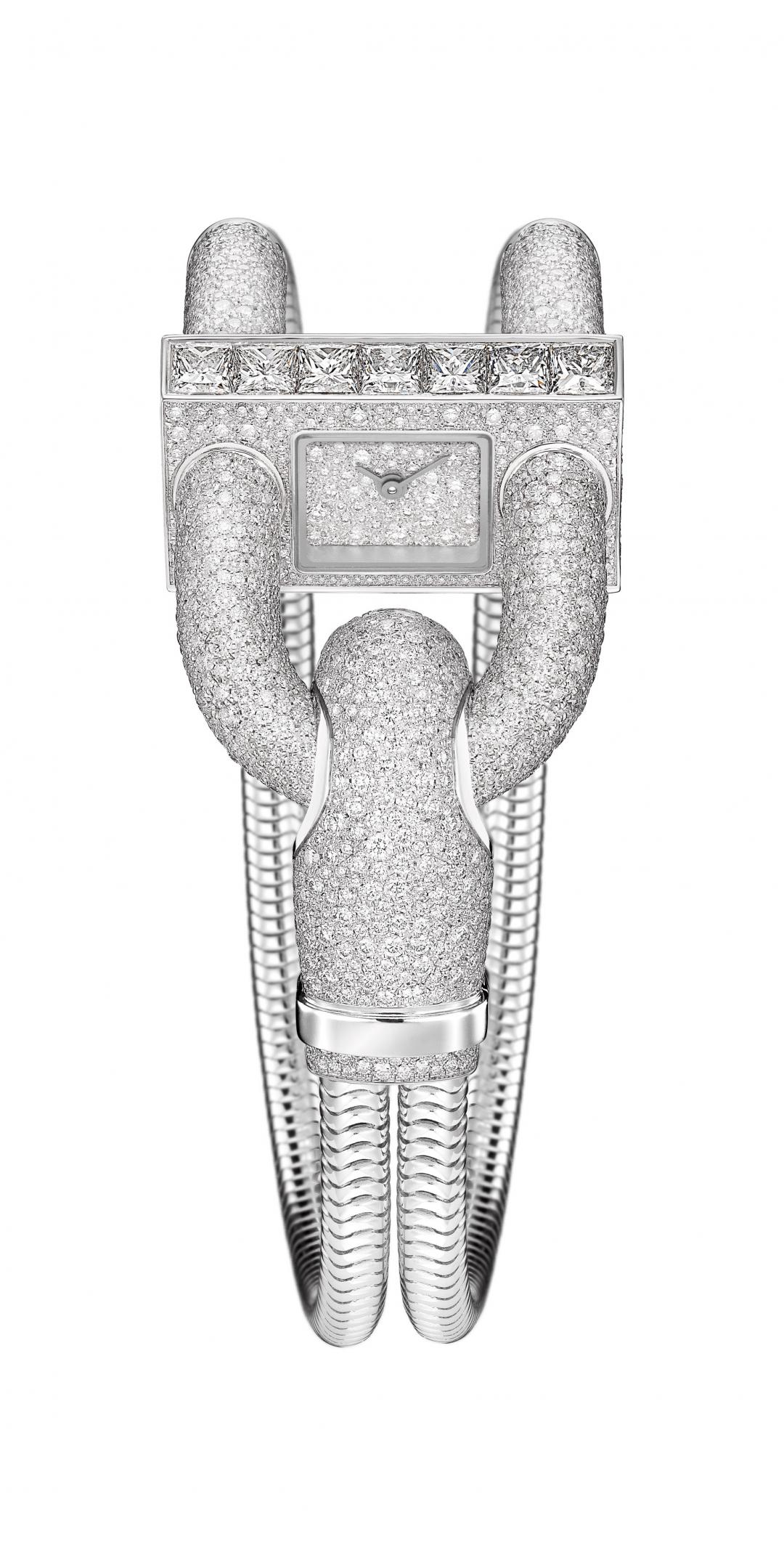 徐若瑄佩戴 Van Cleef & Arpels Cadenas 腕錶，白K金、鑽石、石英機芯，約NTD5,100,000。