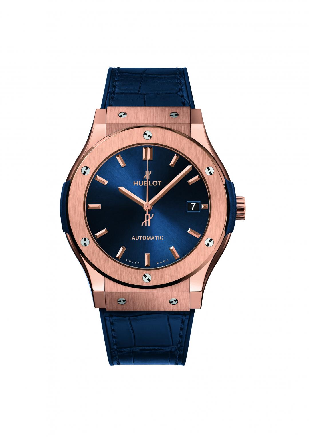 Hublot 經典融合系列皇金藍色腕錶，緞面拋光 18K 皇金，NTD730,000。