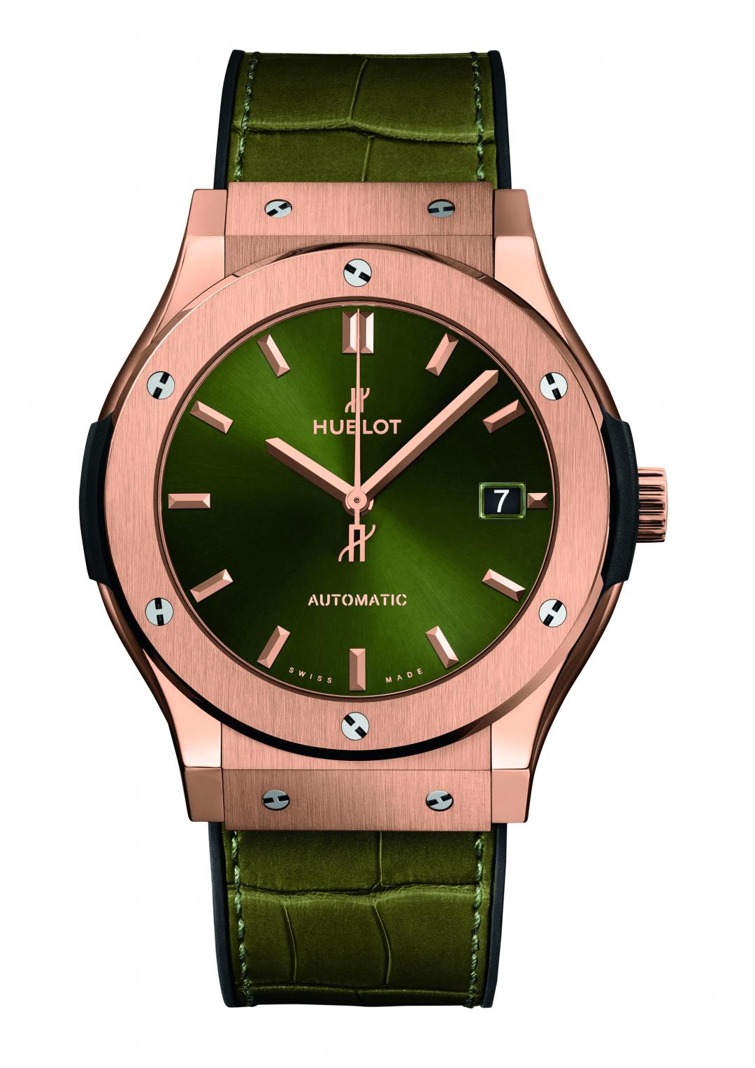 Hublot 經典融合系列皇金綠色腕錶，緞面拋光 18K 皇金，NTD730,000。