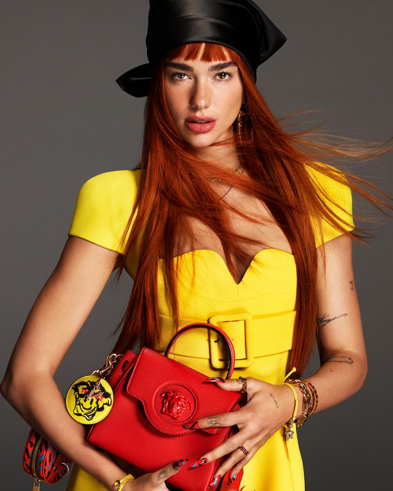 Dua Lipa近期成為Versace 2021秋冬系列的形象大片主角。（品牌提供）
