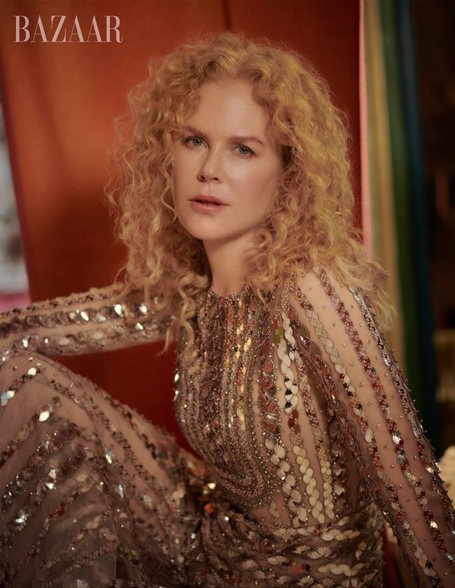 妮可基嫚身穿Maison Valentino亮片薄紗洋裝。（翻攝自nicolekidman IG）