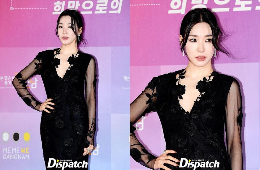 Tiffany一身黑色透紗深V禮服登場。（翻攝自koreadispatch IG）