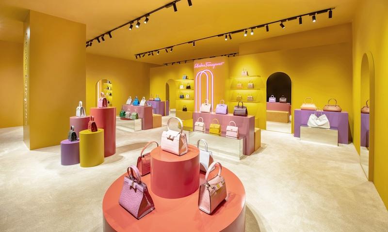 Ferragamo珍稀皮革限時概念店在台北SOGO忠孝館登場。（品牌提供）