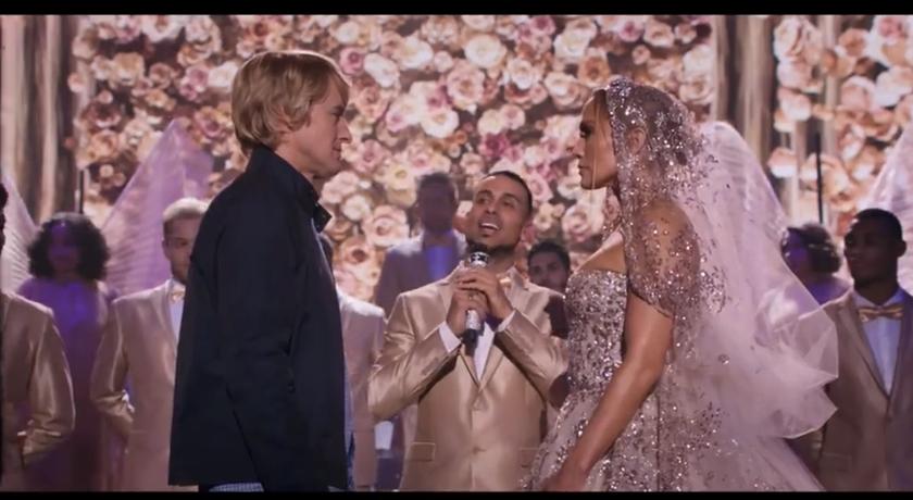 （影片）JLO 新電影當婚禮預習？《娶我吧！》婚紗「重達43公斤」展現極致華麗