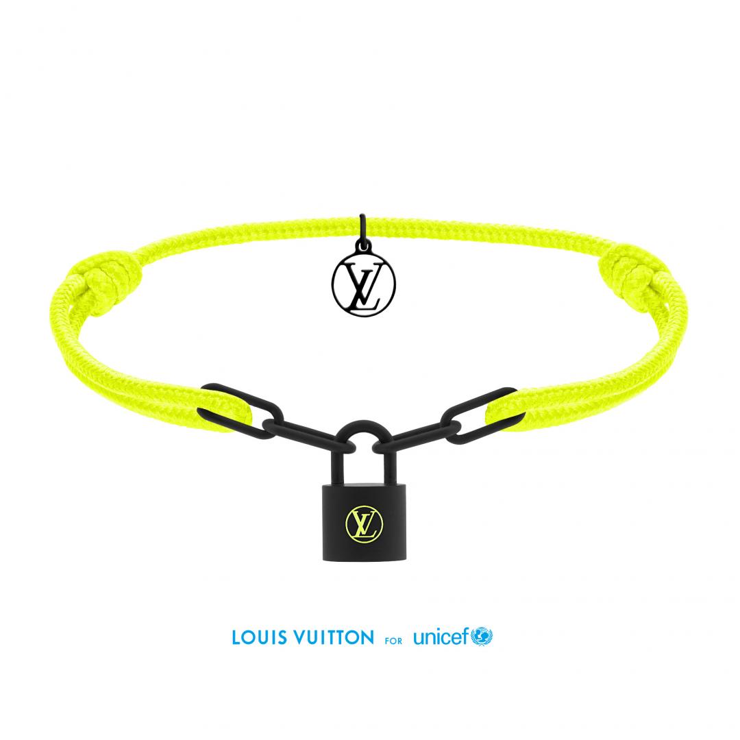Louis Vuitton, Silver Lockit ile depremzede çocuk ve ailelerine destek  veriyor - HarpersBazaar