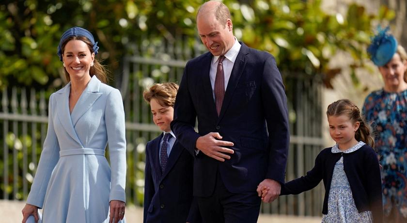 皇室萌娃成「最強配件」？凱特王妃用「艾莎藍」和小夏搭出最美母女裝！