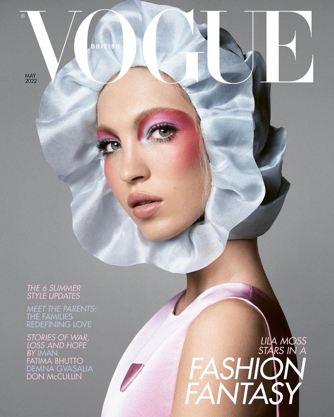 Lila Moss穿Prada登上《Vogue》英國版封面。（截自IG@britishvogue）