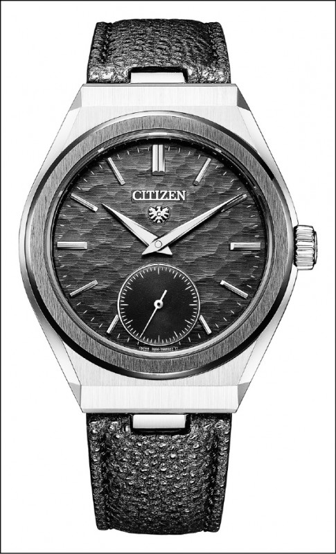 CITIZEN The CITIZEN系列黑魂甲冑限量款腕錶NC0206-18E，價格未定。(CITIZEN提供)