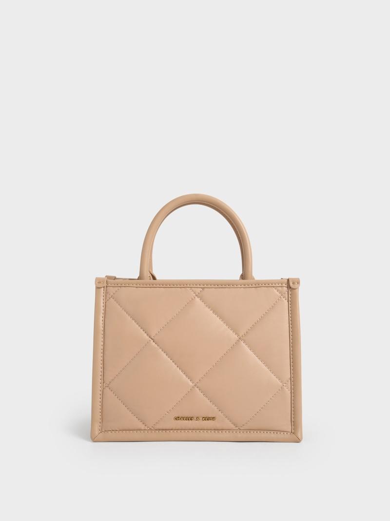 CHARLES & KEITH x CHIAO CHIAO TZENG大使精選系列，Celia菱格包，2,590元。