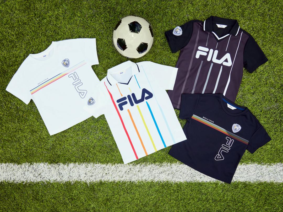 Fila圓領T恤1,880元、Polo衫2,180元。
