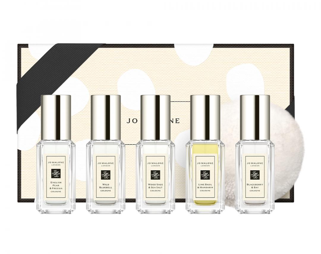 Jo Malone London歡樂雪花聖誕糅香禮盒組（清新花果香調），內含五款9ml經典香水。4,000元。