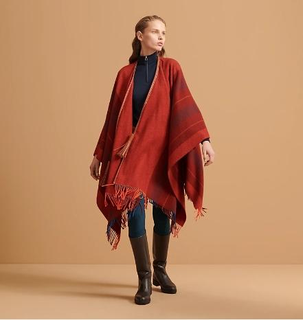 Rocabar條紋馬披毯，也運用了經典條紋設計。