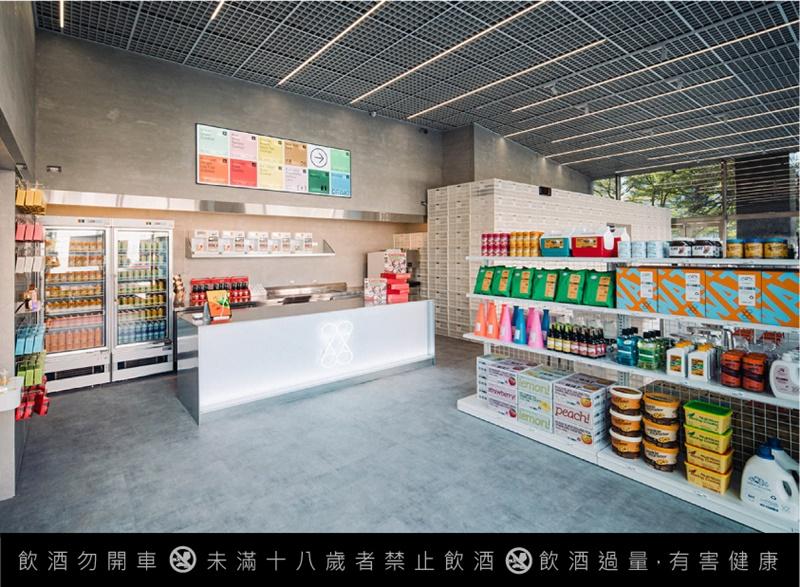 「調酒便利店」現蹤台北！自動販賣機投幣即售酒品超新奇
