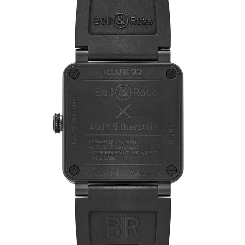 後底蓋雋刻BELL & ROSS X ALAIN SILBERSTEIN字樣。