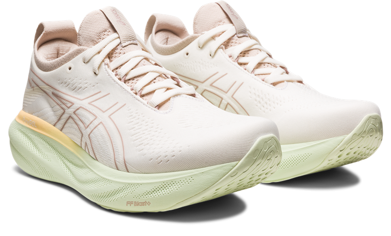 ASICS GEL-NIMBUS 25，女款，一般楦，4,980元。