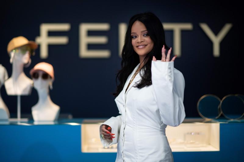 Rihanna於2019年時曾在LVMH的資助之下創立個人高奢品牌FENTY。（美聯社）