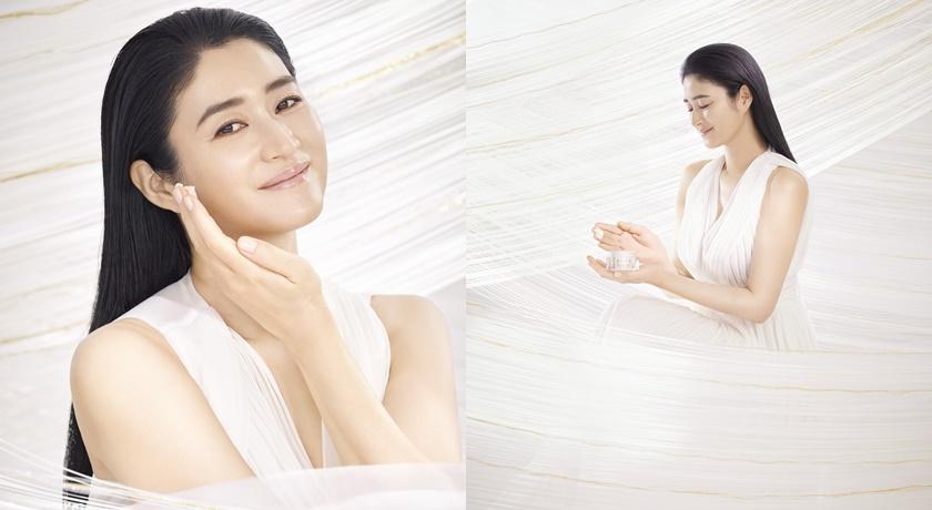 日本女星小雪向來以美肌著稱。