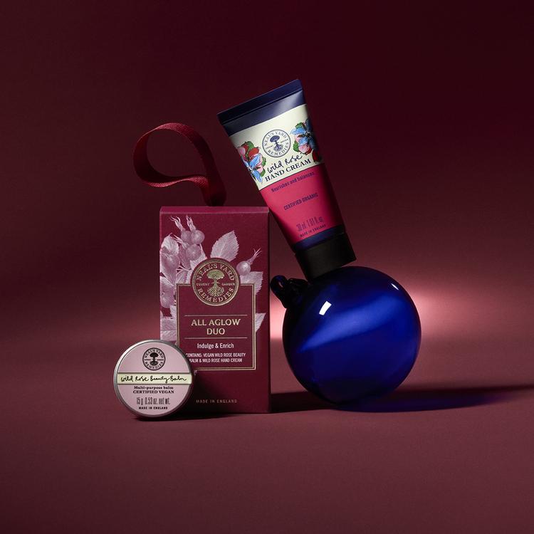 NEAL'S YARD REMEDIES野玫瑰煥亮禮盒，980元。