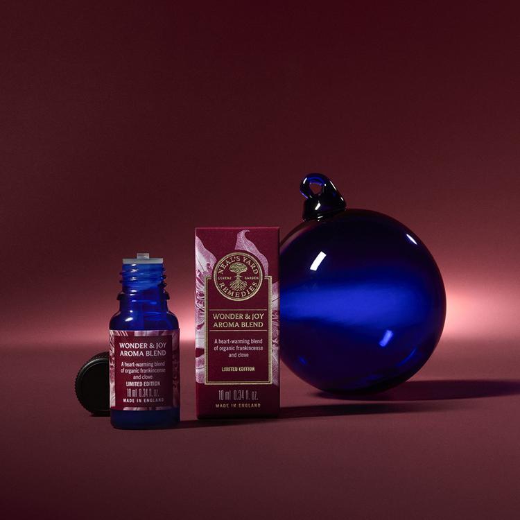 NEAL'S YARD REMEDIES奇蹟歡愉複方精油10ml，1,000元。