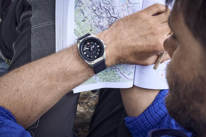 Victorinox以品牌創始年份命名推出全新腕錶系列Journey 1884，並將瑞士刀及旅行概念挹注其中。（Victorinox提供）