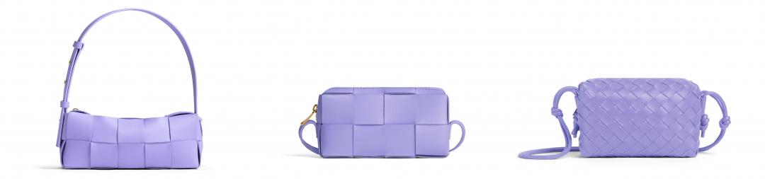 Bottega Veneta為七夕推出全新限定「紫晶色」。左起，Brick Cassette肩背包NTD75,400、Cassette斜肩背NTD51,700、Loop皮革斜肩包NTD59,500。（品牌提供）