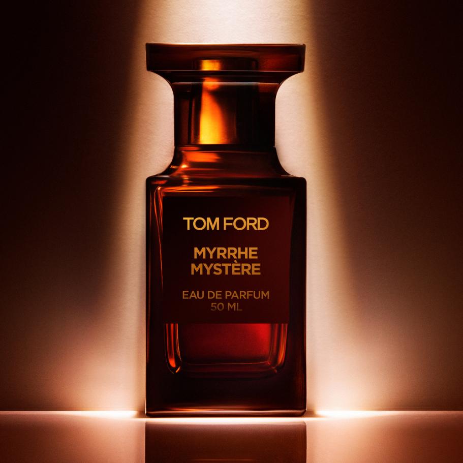 TOM FORD以珍稀藥材沒藥 打造全新木質第四部曲-神秘曙光，30ml/8,300元；50ml/13,300元；250ml/34,500元。