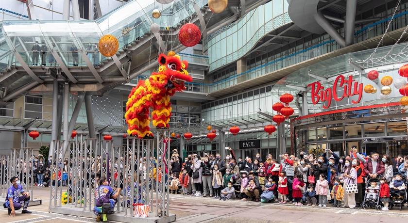 新竹遠東巨城年節檔期祭出扣點數抽購物金優惠。
