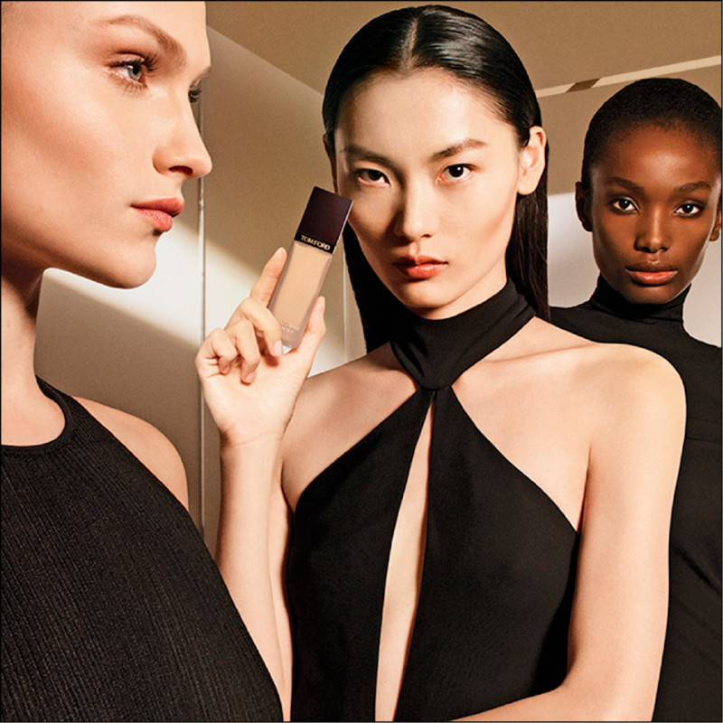 TOM FORD以光影和立體結構為訴求，推出全新底妝系列。